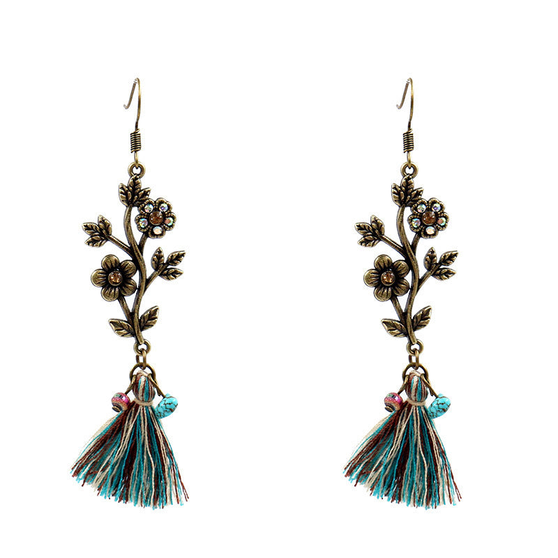 Wholesale Leaf Pendant Hollow Carved Alloy Tassel Earrings
